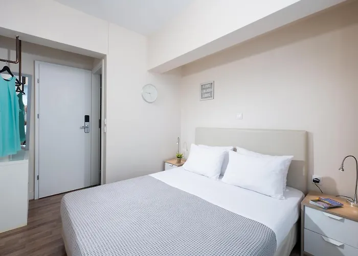 Enattica Syntagma Living
