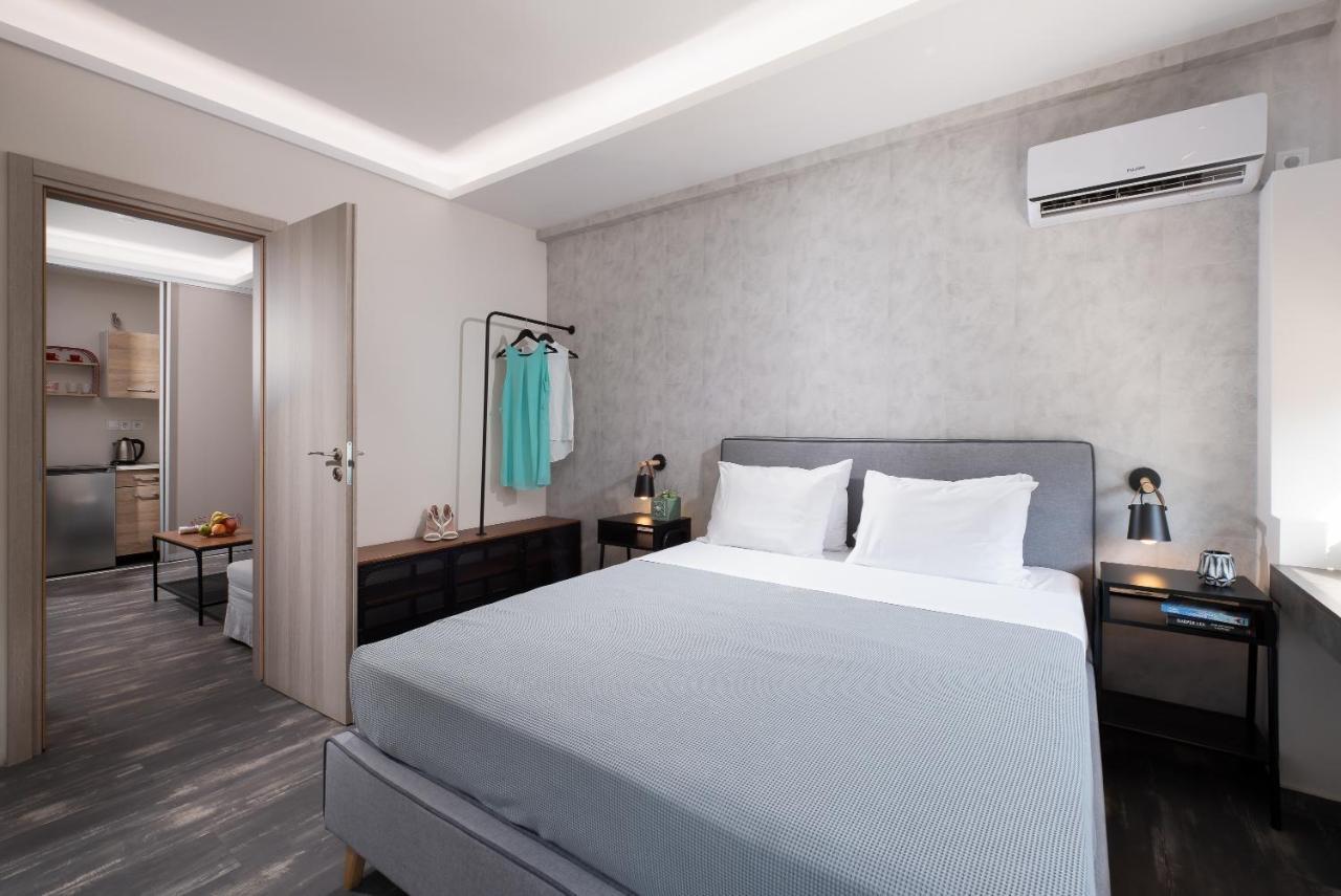 Enattica Syntagma Living